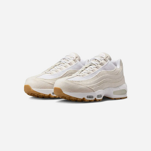 Nike x Levi's Air Max 95 OG Light Orewood Brown