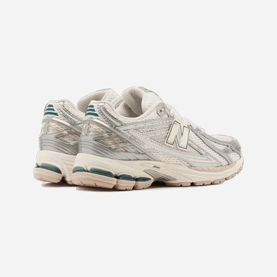 New Balance 1906R Silver Metallic Cream