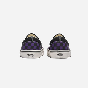 Vans Classic Slip-On Checkerboard Shoe Black / Gothic Grape
