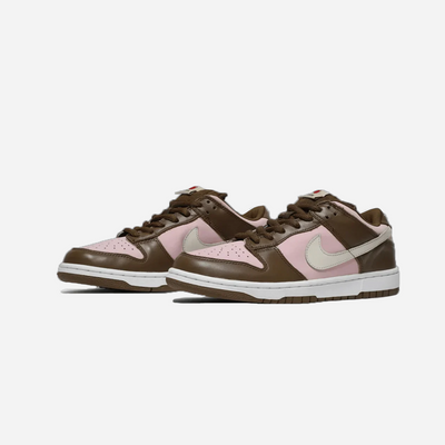 Nike SB Dunk Low Stussy Cherry