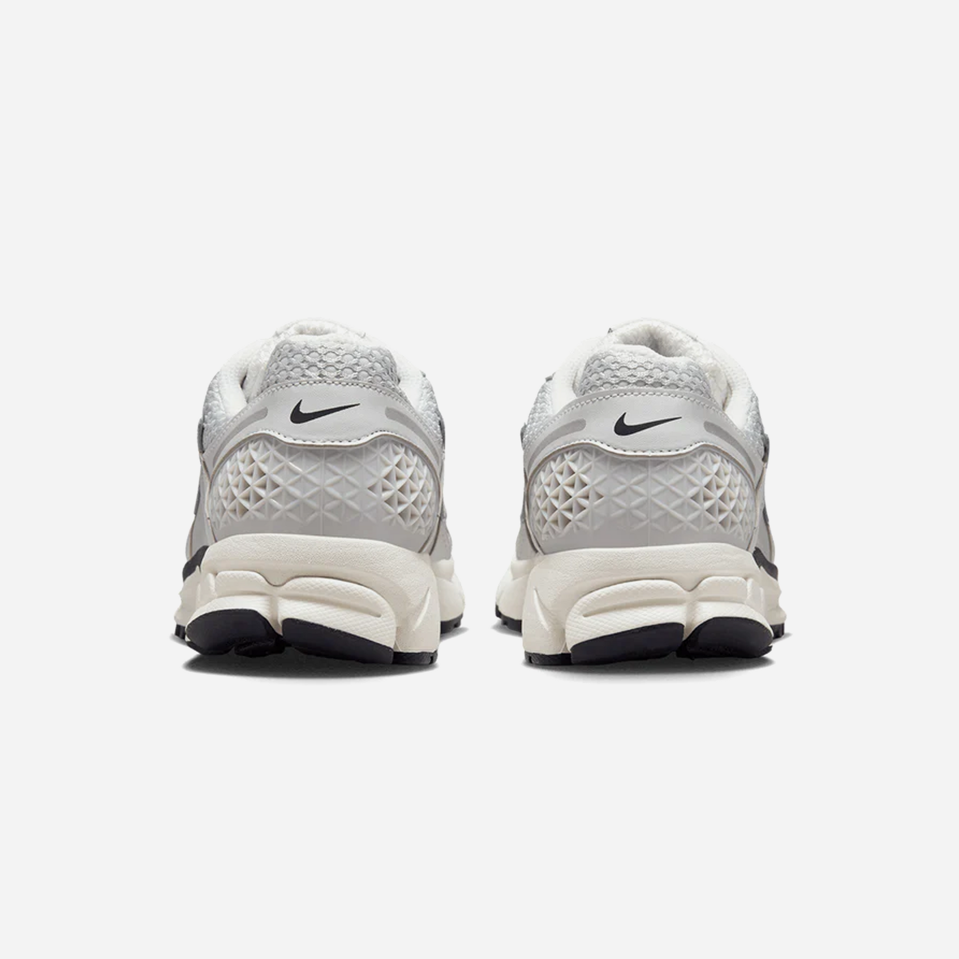 Nike Air Zoom Vomero 5 'Photon Dust Metallic Silver' WMNS