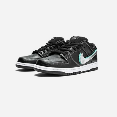 SB DUNK LOW DIAMOND SUPPLY CO. BLACK DIAMOND