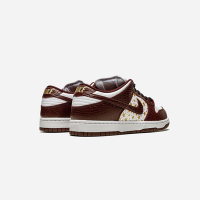SB DUNK LOW SUPREME STARS BARKROOT BROWN