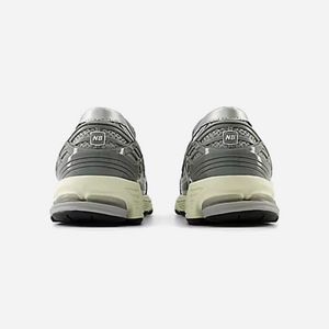 New Balance 1906L Metallic Silver