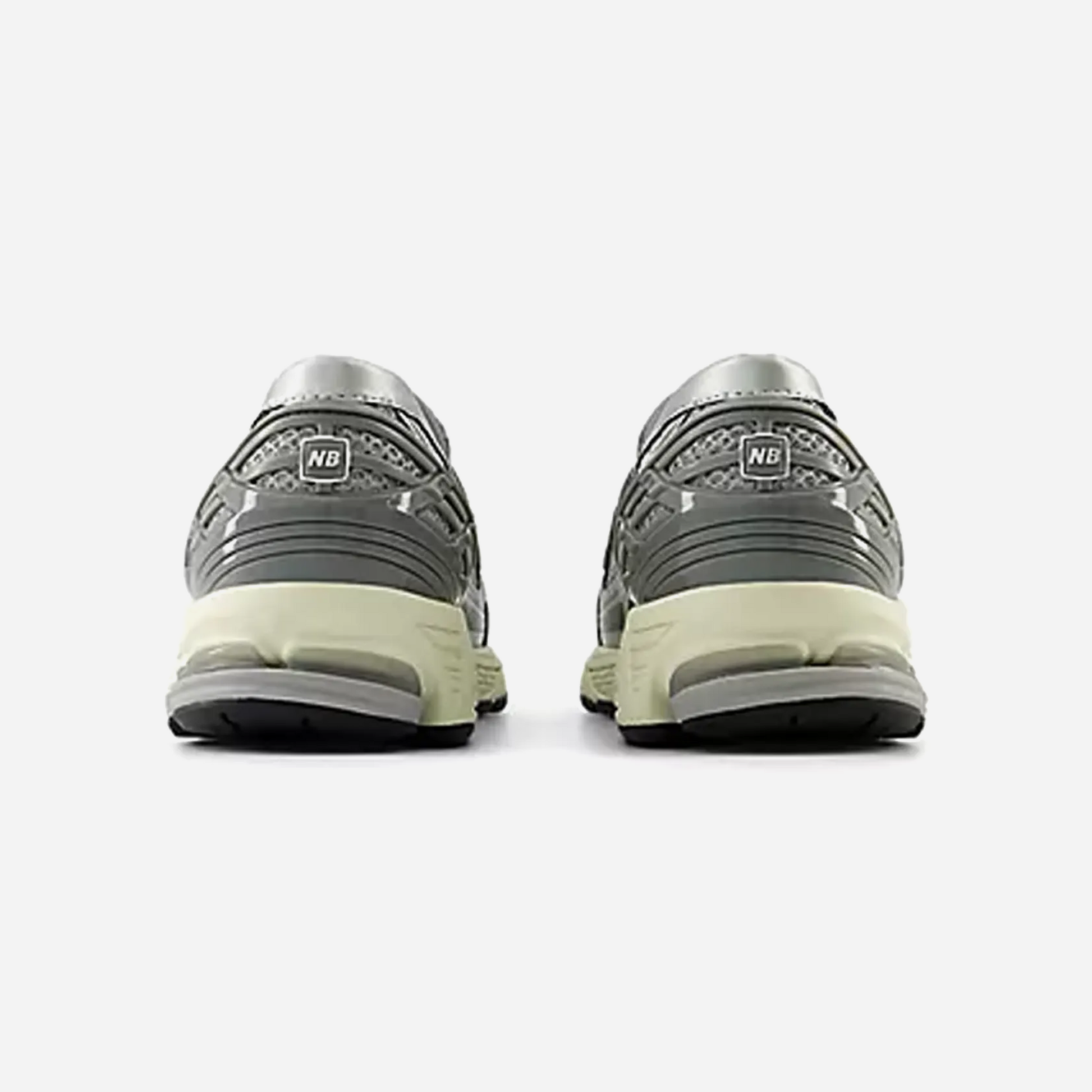 New Balance 1906L Metallic Silver