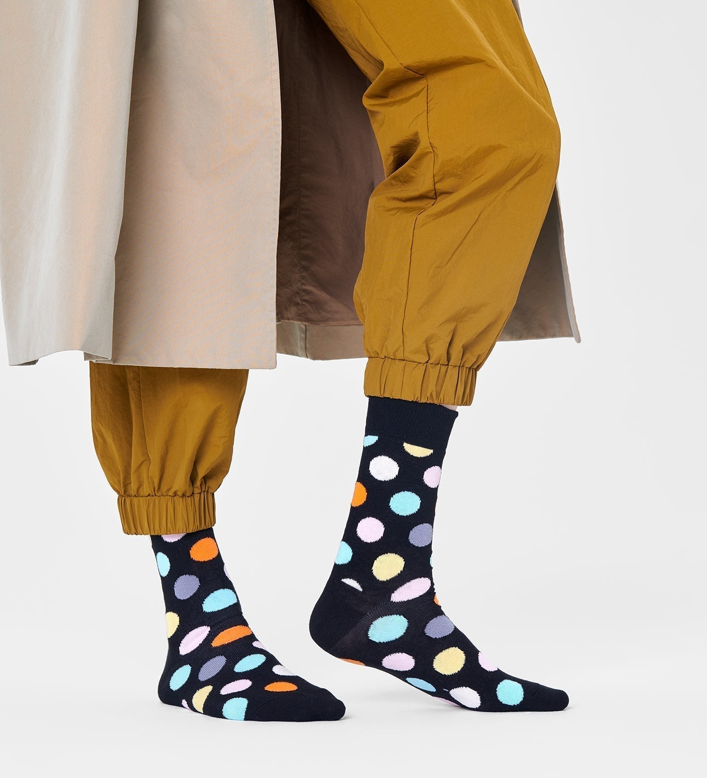 Happy Socks Unisex Big Dot Design Crew Length Socks for Women and Men
