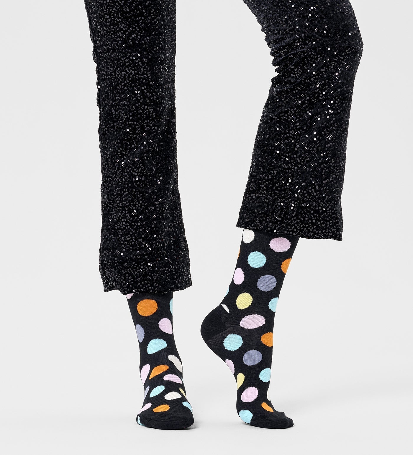 Happy Socks Unisex Big Dot Design Crew Length Socks for Women and Men