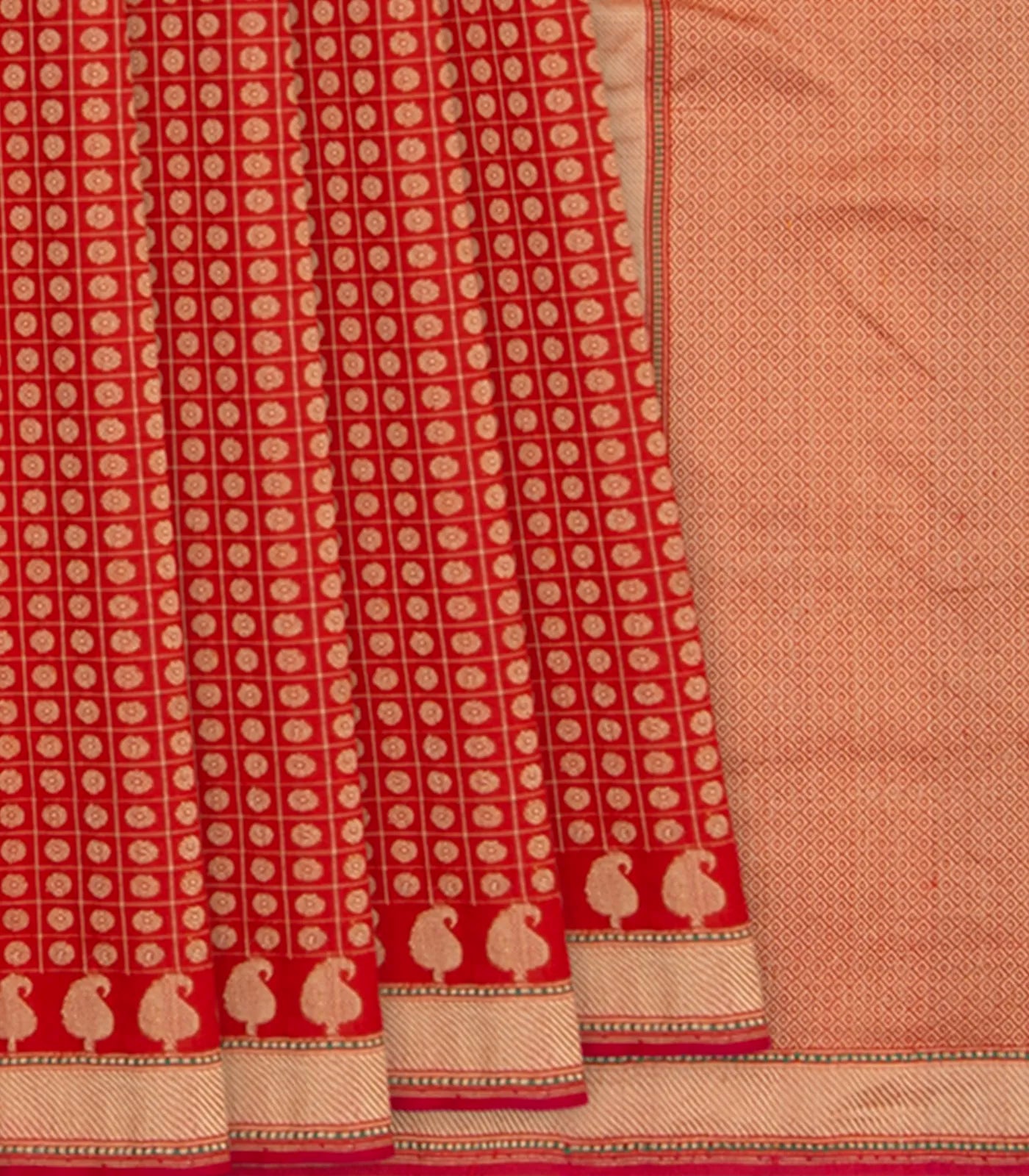 Red Handwoven Benarasi Jamdhani Saree With Chakaram Motifs in Checks With Mango Motifs in Pallu-Red