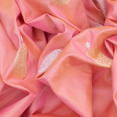 Light Peach Handloom Banarasi Silk Saree With Floral Butta & Lilac Border-Light Peach