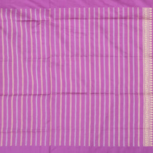 Light Peach Handloom Banarasi Silk Saree With Floral Butta & Lilac Border-Light Peach