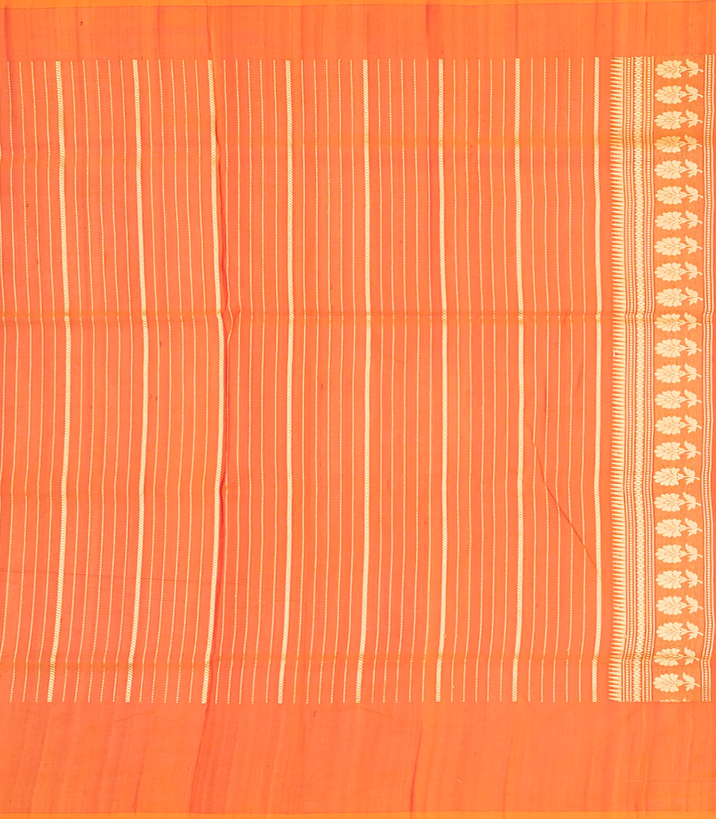 Pink Handloom Banarasi Silk Saree With Floral Motifs-Pink