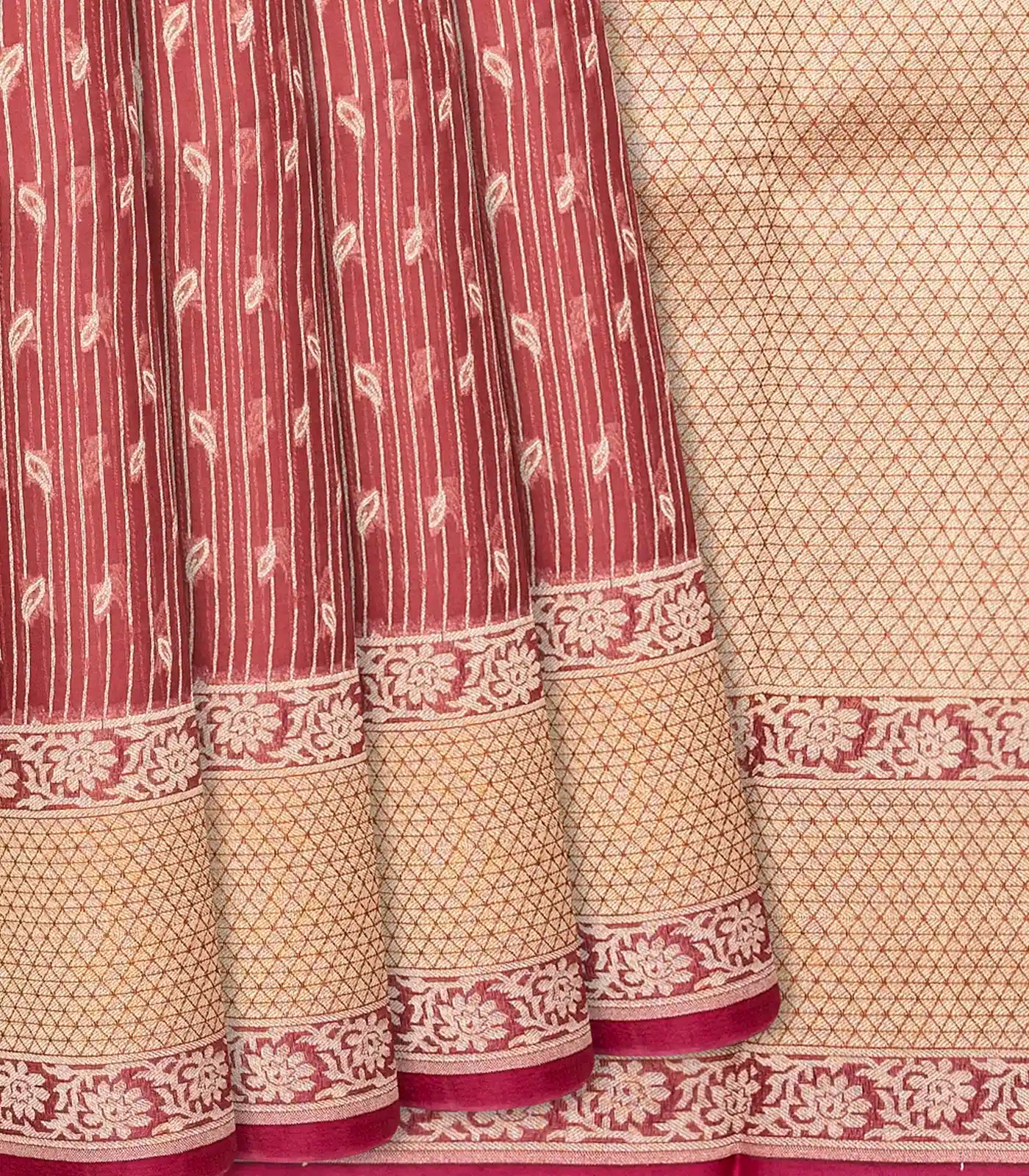 Crimson Handwoven Banarasi Organza Saree With Leaf Motifs-Crimson