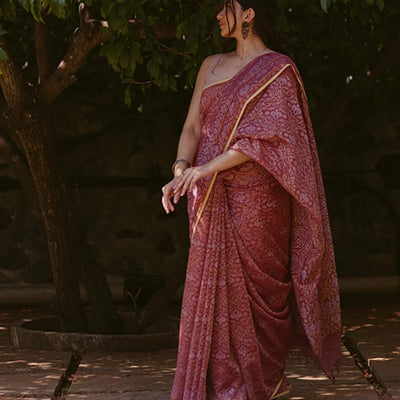Dusty Pink Handloom Banarasi Jamdani Saree With Floral Motifs-Dusty Pink