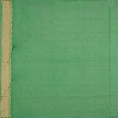 Green Woven Blended Silk Cotton Saree With Diagonal Floral Motifs -Green