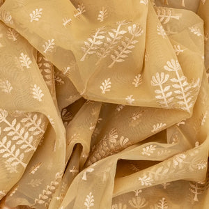 Beige Woven Blended Organza Saree With Floral Motifs-Beige
