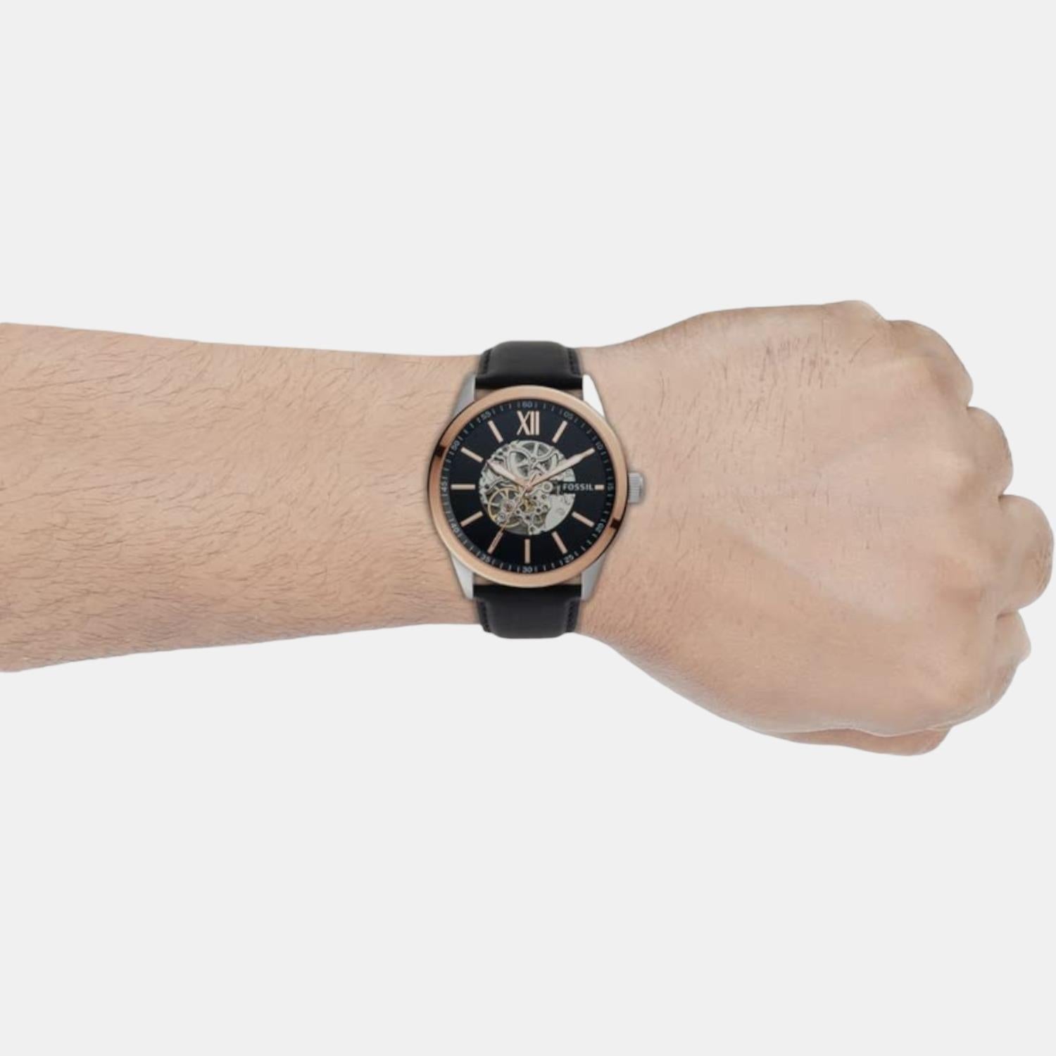 Flynn Men Automatic Black Dial Analog Leather Watch BQ2383