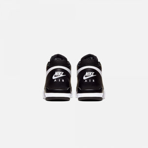 Nike | FLIGHT LEGACY