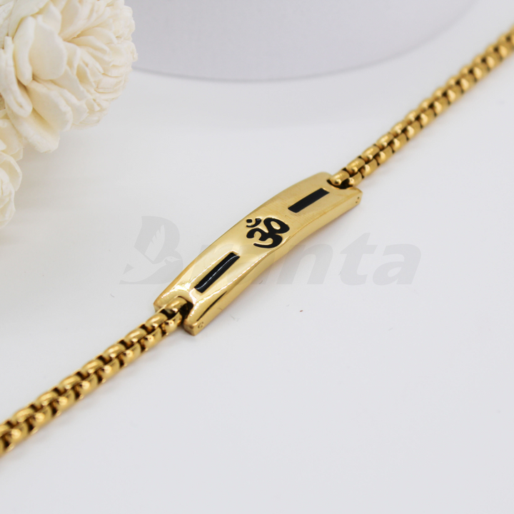 Premium Om Loose Gold Bracelet For Men With Black Line Pattern (8 Inch)