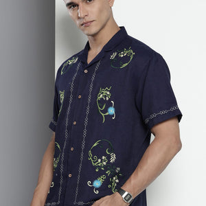 Men's Blue Relaxed Fit Solid Resort Wear Shirt