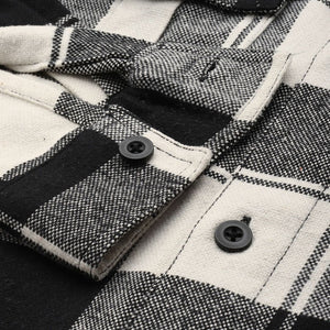 Men's Black Regular Fit Checked Casual Shirt