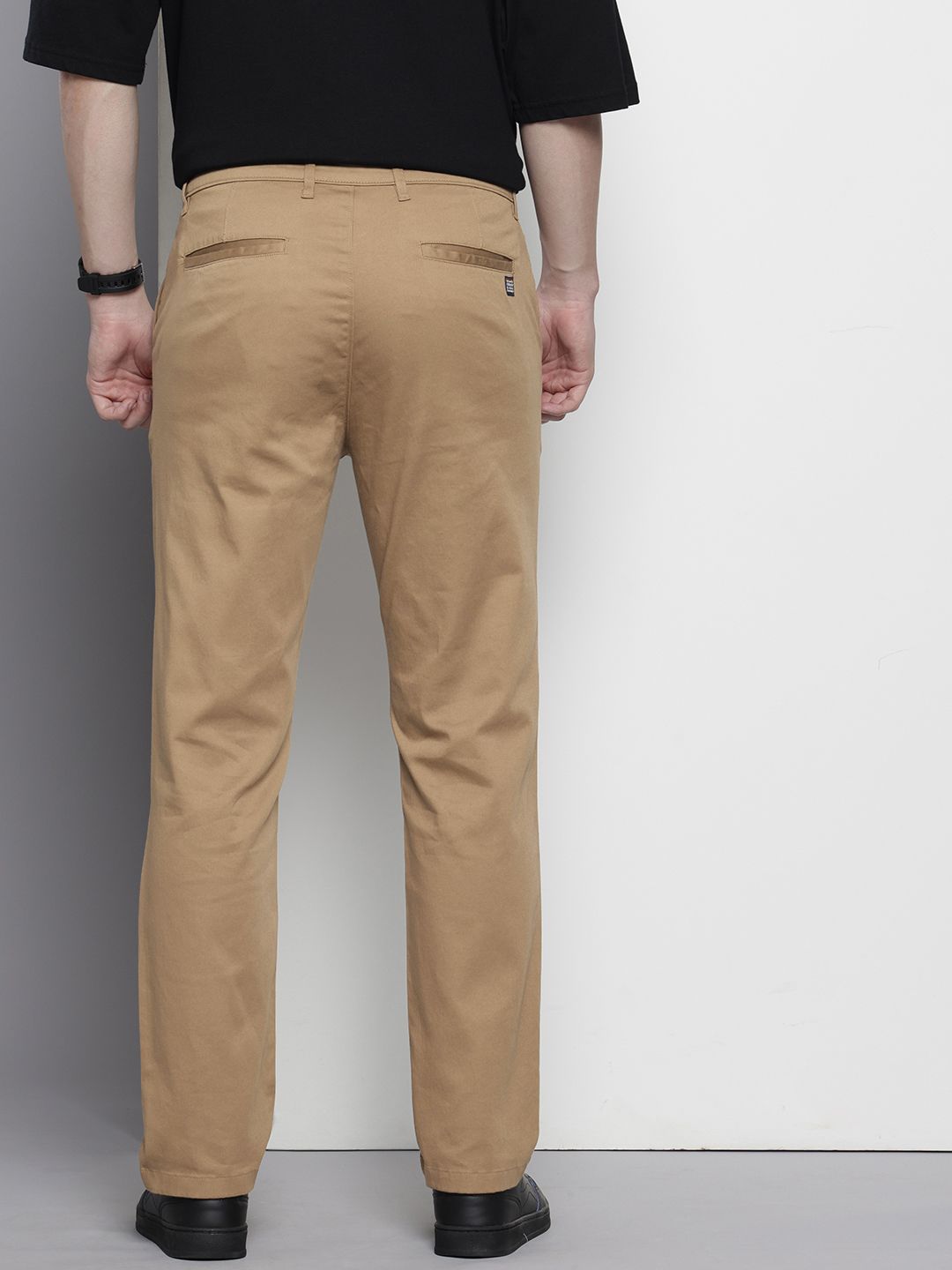Men's Khaki Regular Fit Solid Chinos