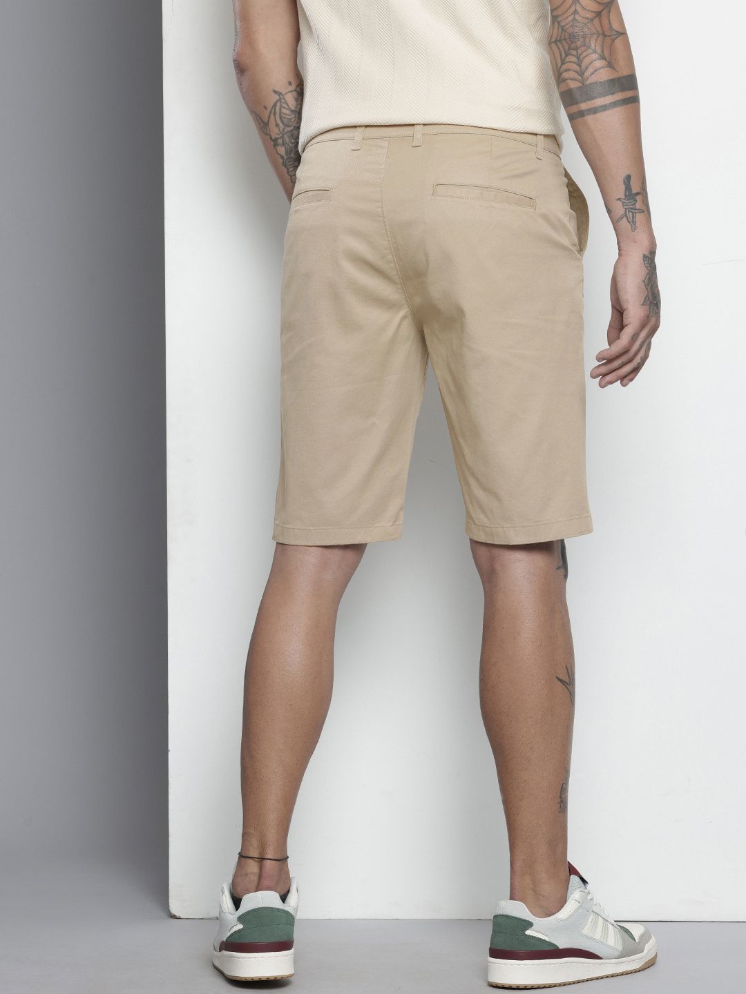 Men's Beige Regular Fit Solid Chino Shorts