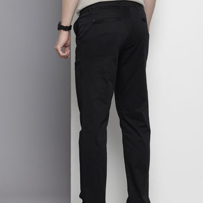 Men's Black Regular Fit Solid Chinos
