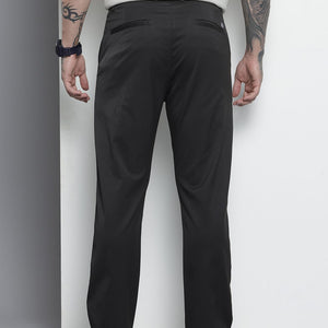 Men's Black Regular Fit Solid Trousers