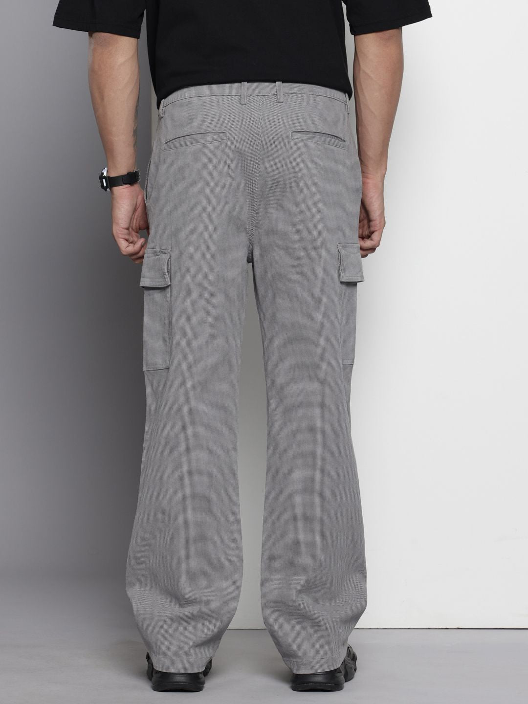 Men's Grey Relaxed Fit Geometric Print Cargos