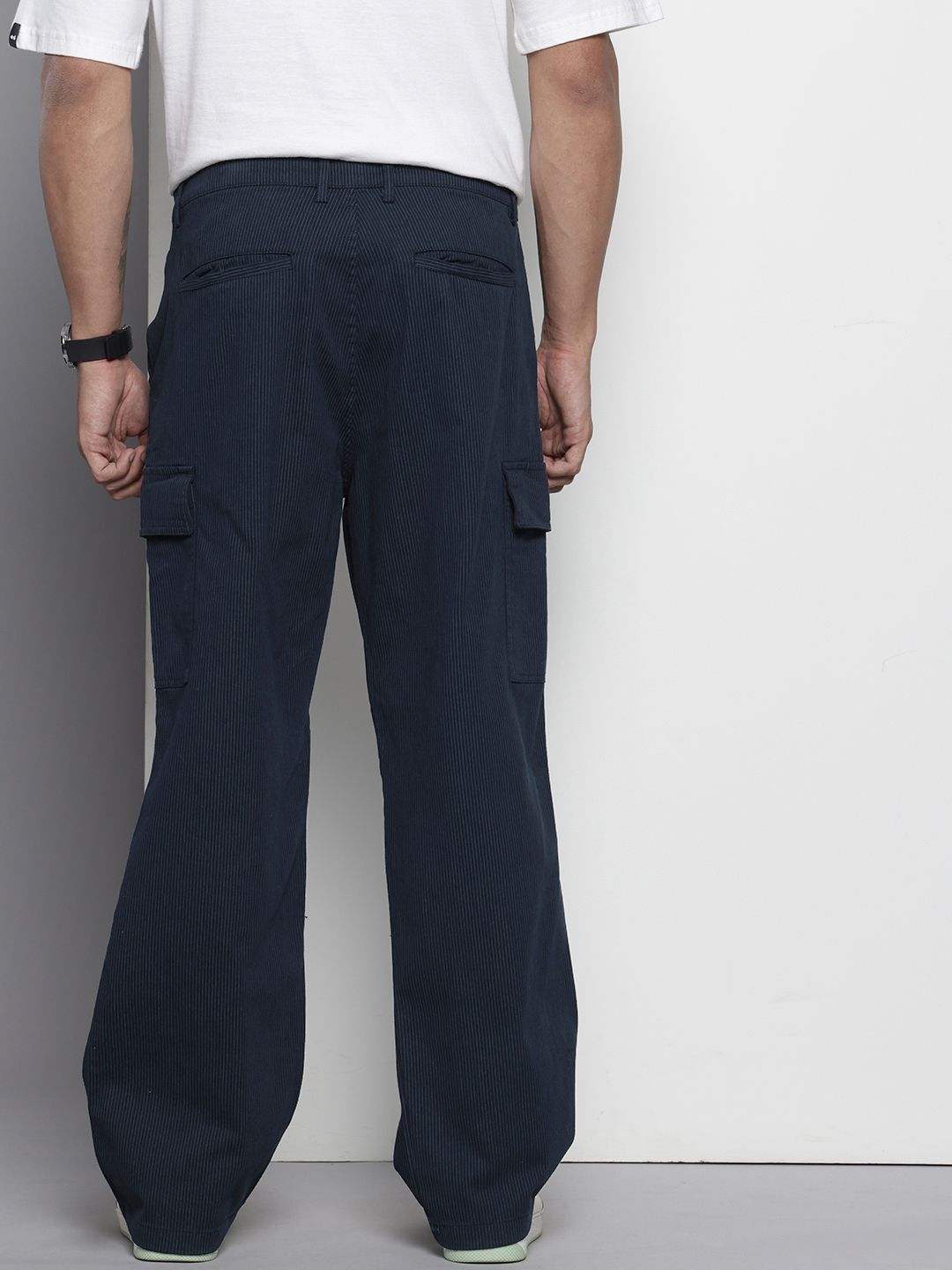 Men's Navy Blue Relaxed Fit Geometric Print Cargos