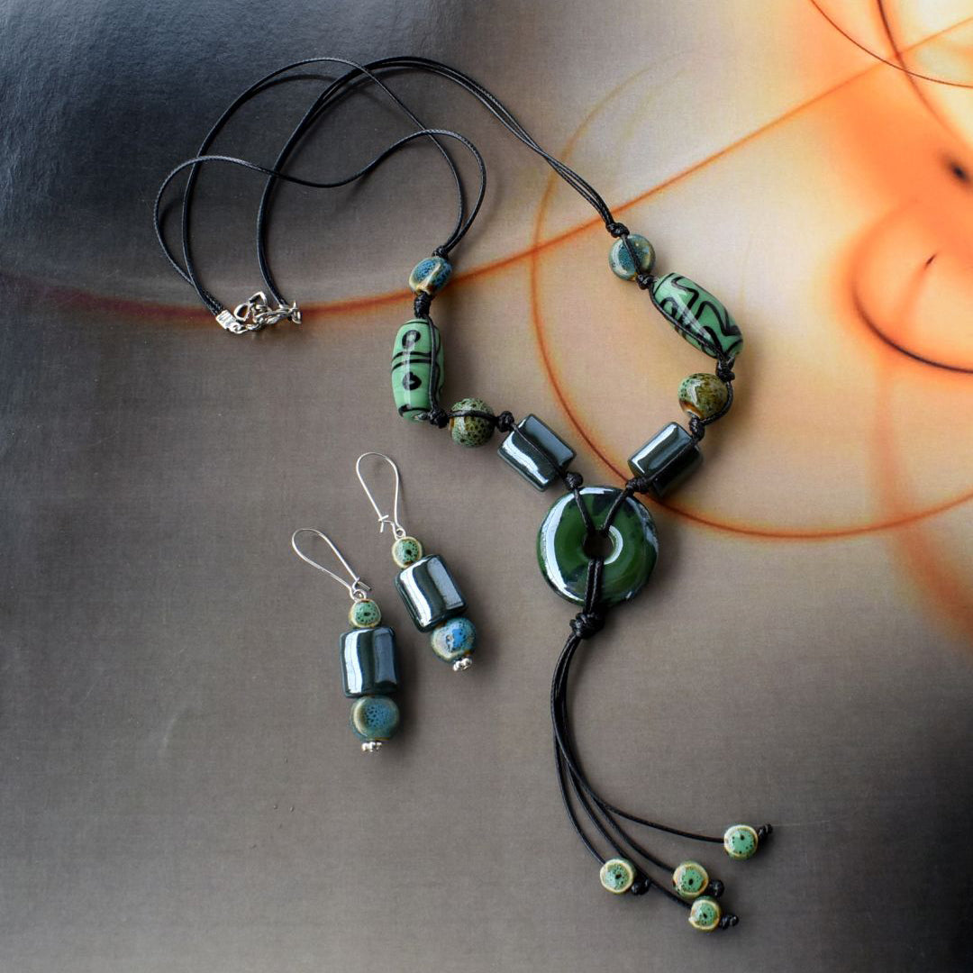 Bindurekha Ceramic Beads Necklace Set