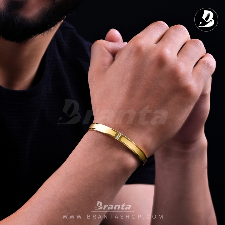 Matte and Shiny Finish with Three Diamond Gold Bracelet for Men