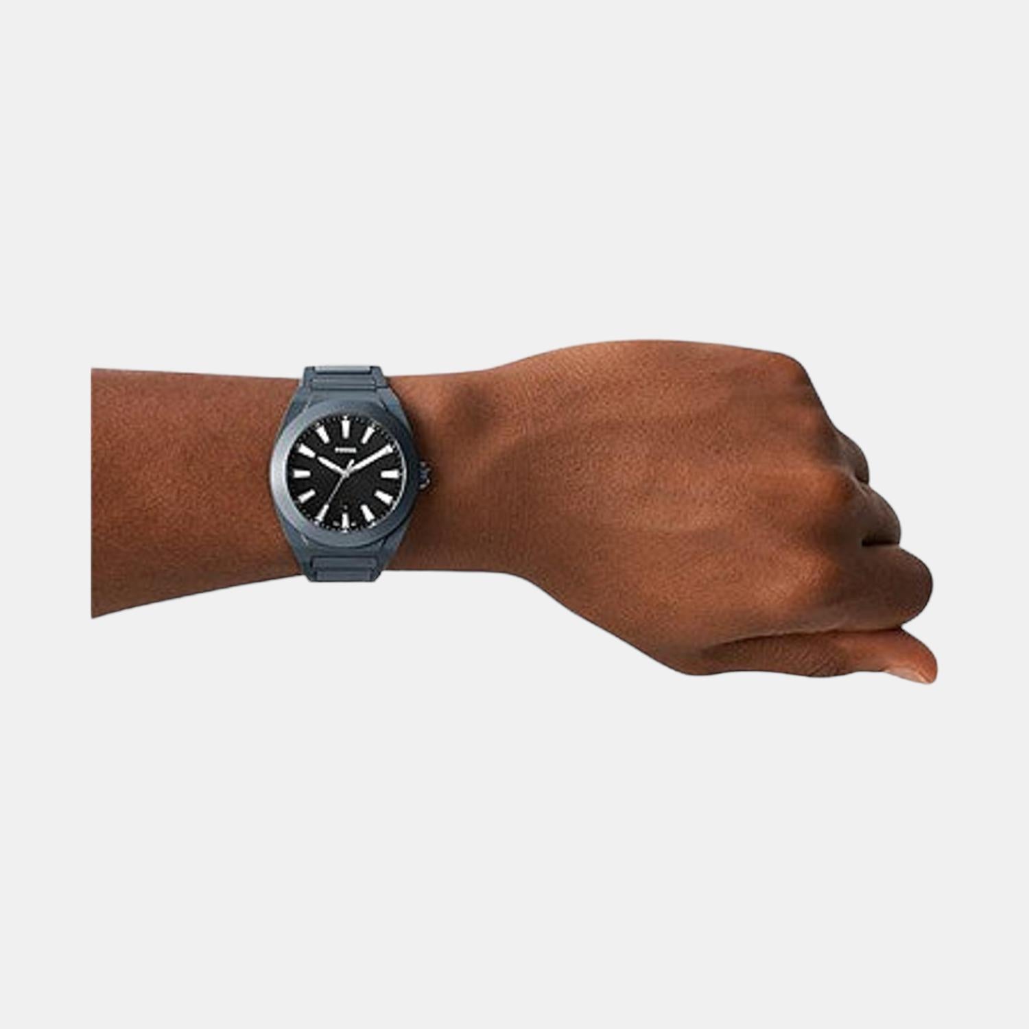 Everett Men Quartz Black Dial Analog Ceramic Watch CE5027