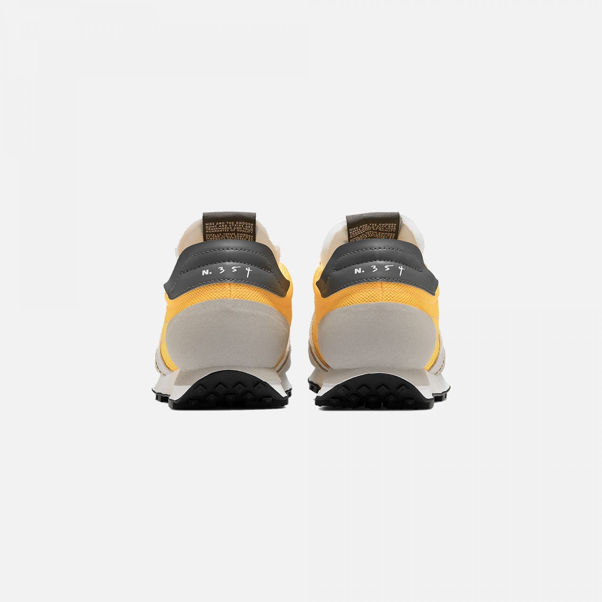 Nike | DAYBREAK TYPE LASER ORANGE