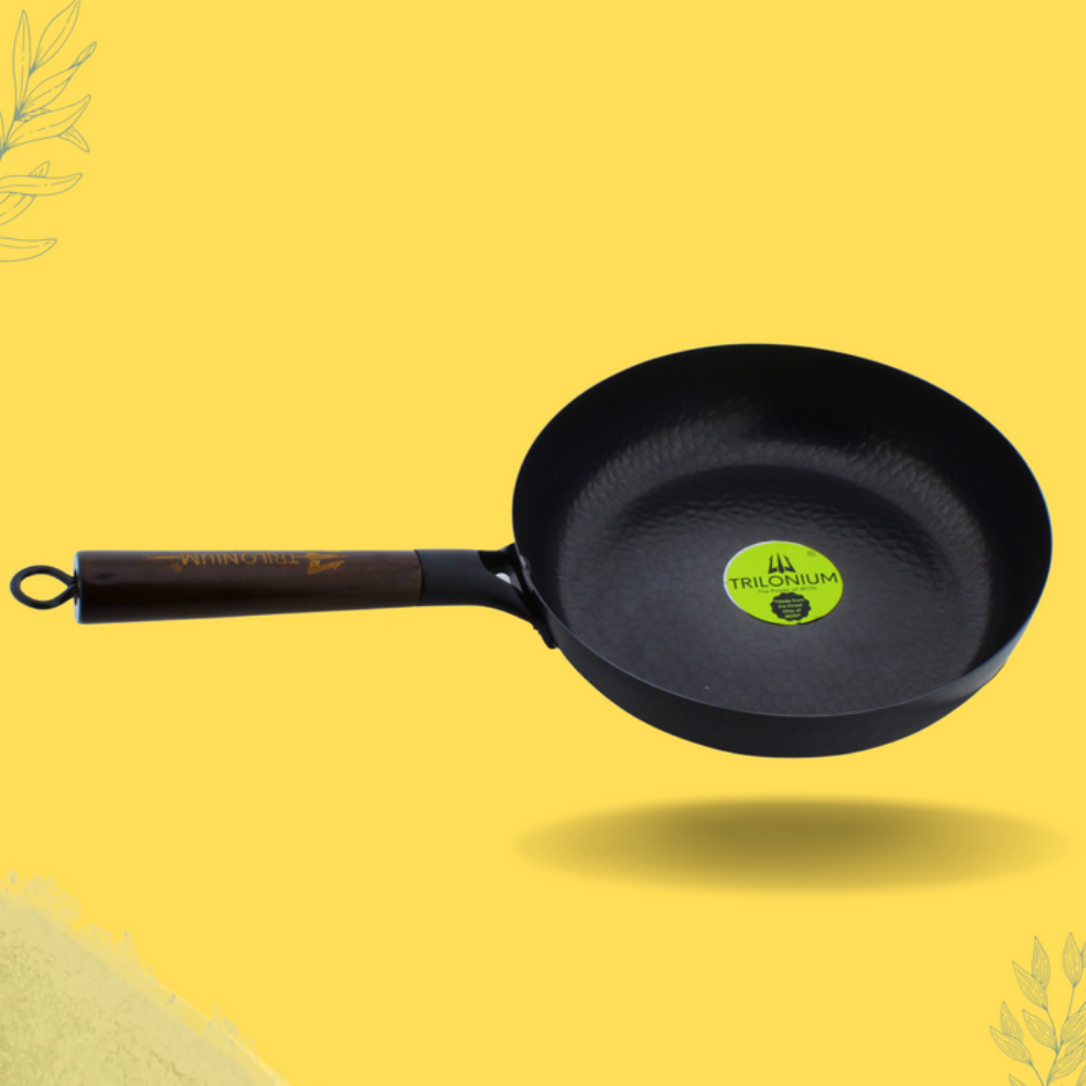 Trilonium Carbon Steel Skillet 26 cm Fry Pan Hammered finish and Pre-Seasoned | Black