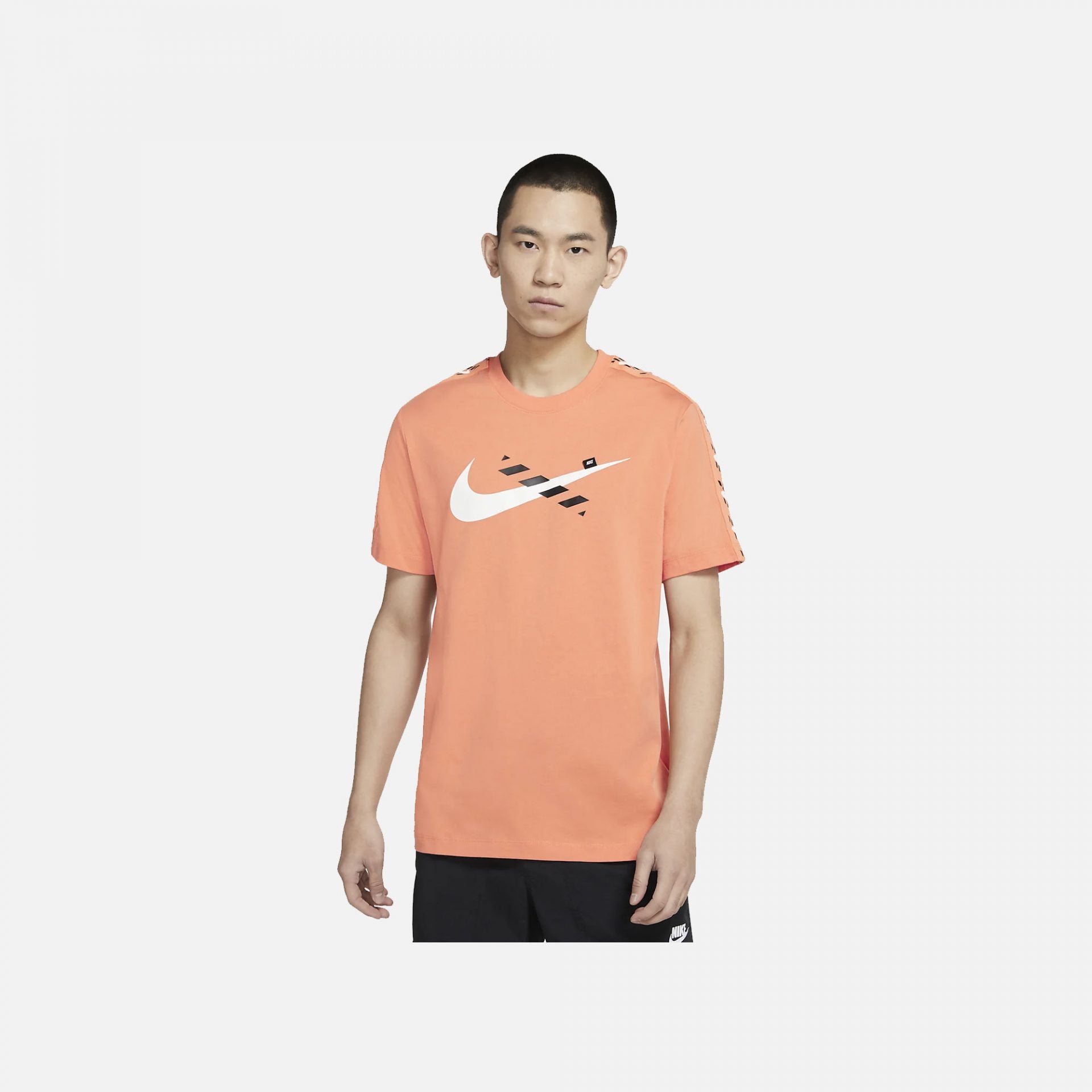 Nike | NSW SWOOSH SHORT SLEEVE T-SHIRTS