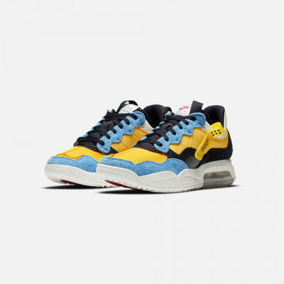 Nike | JORDAN MA2