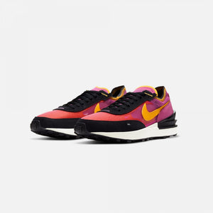 Nike | WAFFLE ONE ACTIVE FUSCHIA