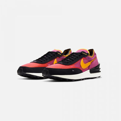Nike | WAFFLE ONE ACTIVE FUSCHIA