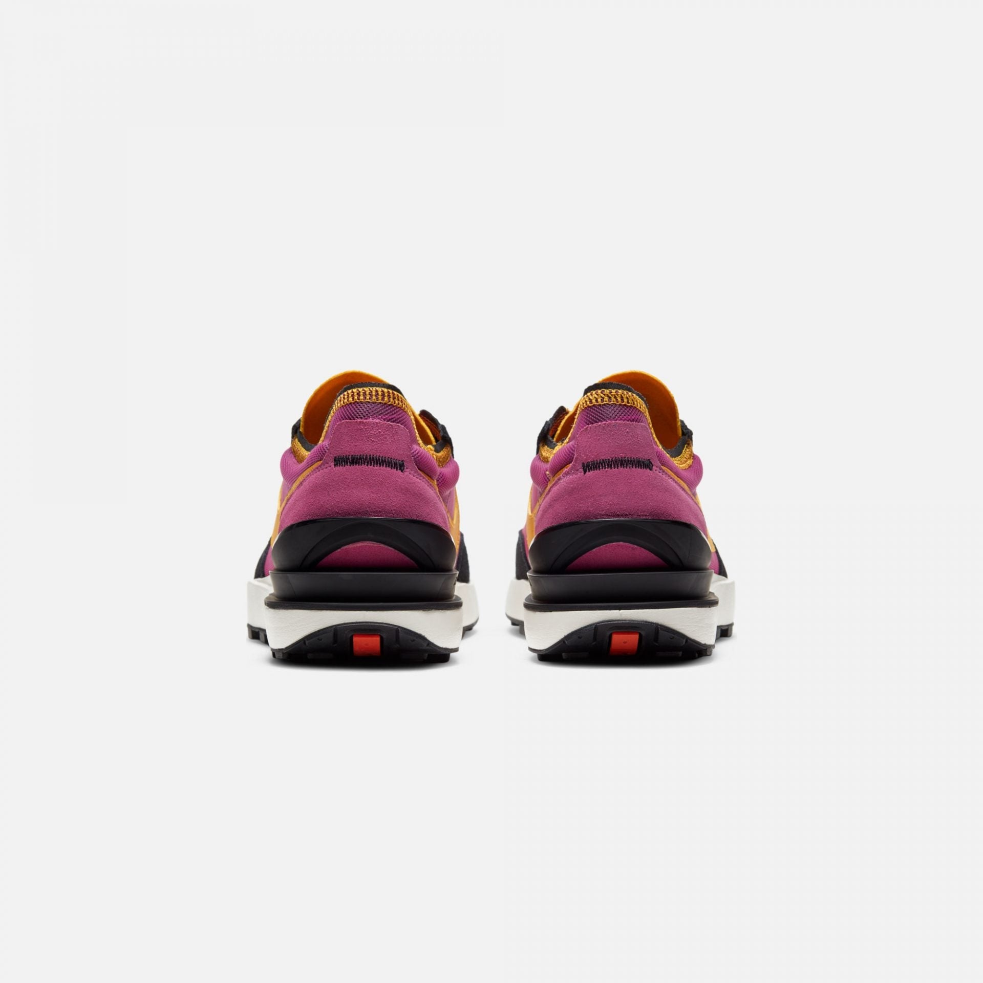 Nike | WAFFLE ONE ACTIVE FUSCHIA