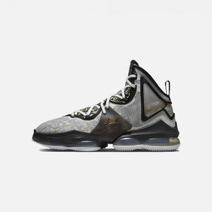Nike | LEBRON 19  { WHITE / BLACK / METALLIC GOLD