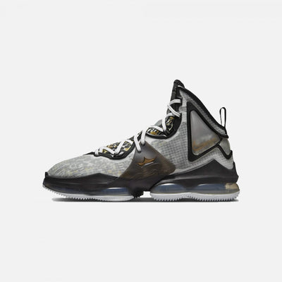 Nike | LEBRON 19  { WHITE / BLACK / METALLIC GOLD