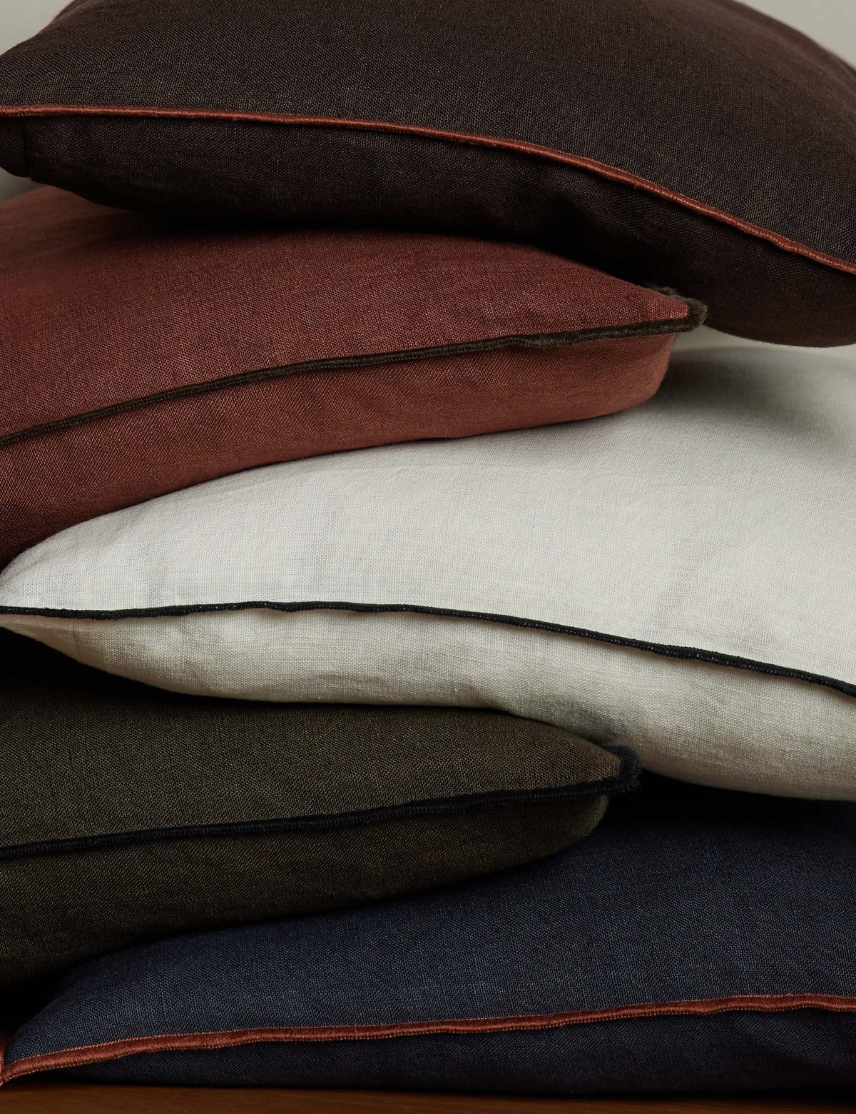 Carys Contrast Linen Pillow