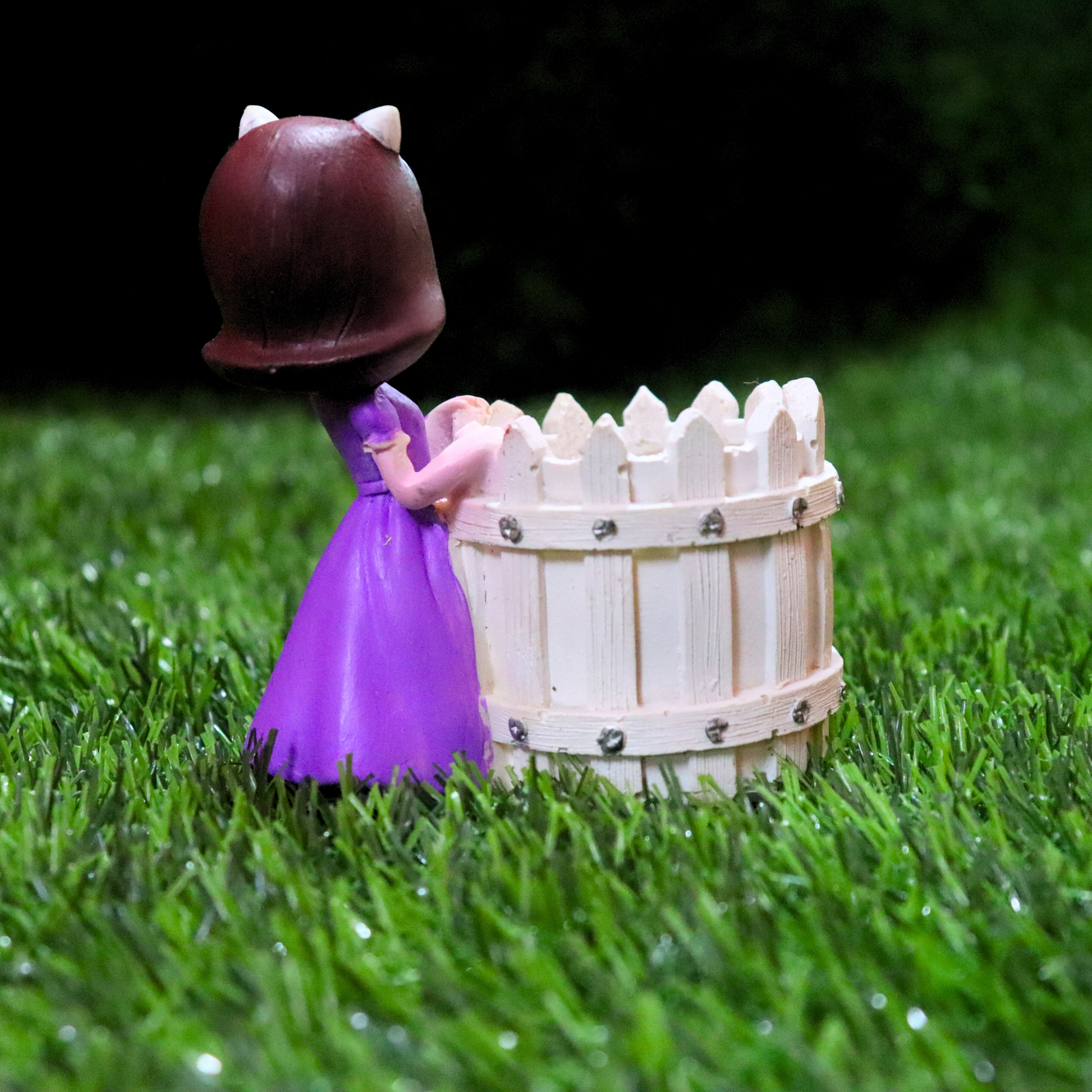 Charming Girl with Basket Garden Decorative Miniature