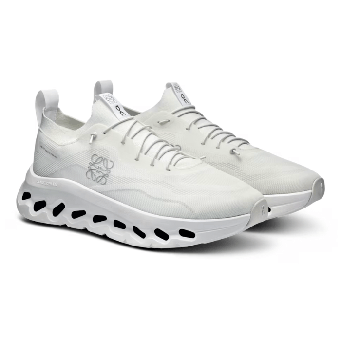 On Running Cloudtilt Loewe All White