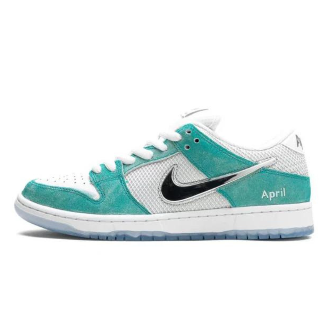 Nike SB Dunk Low  April Skateboards