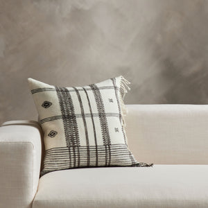 Kavia Pillow