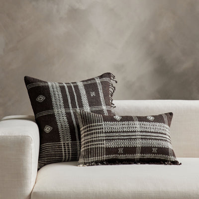 Kavia Pillow