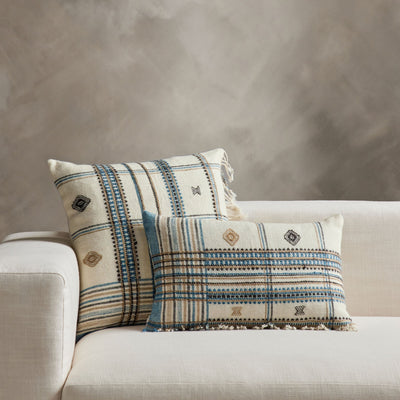 Kavia Pillow