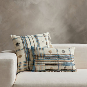 Kavia Pillow